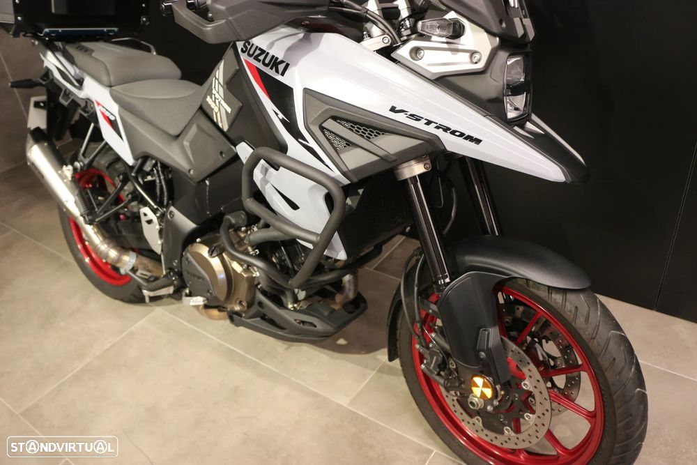 Suzuki v-strom - 3