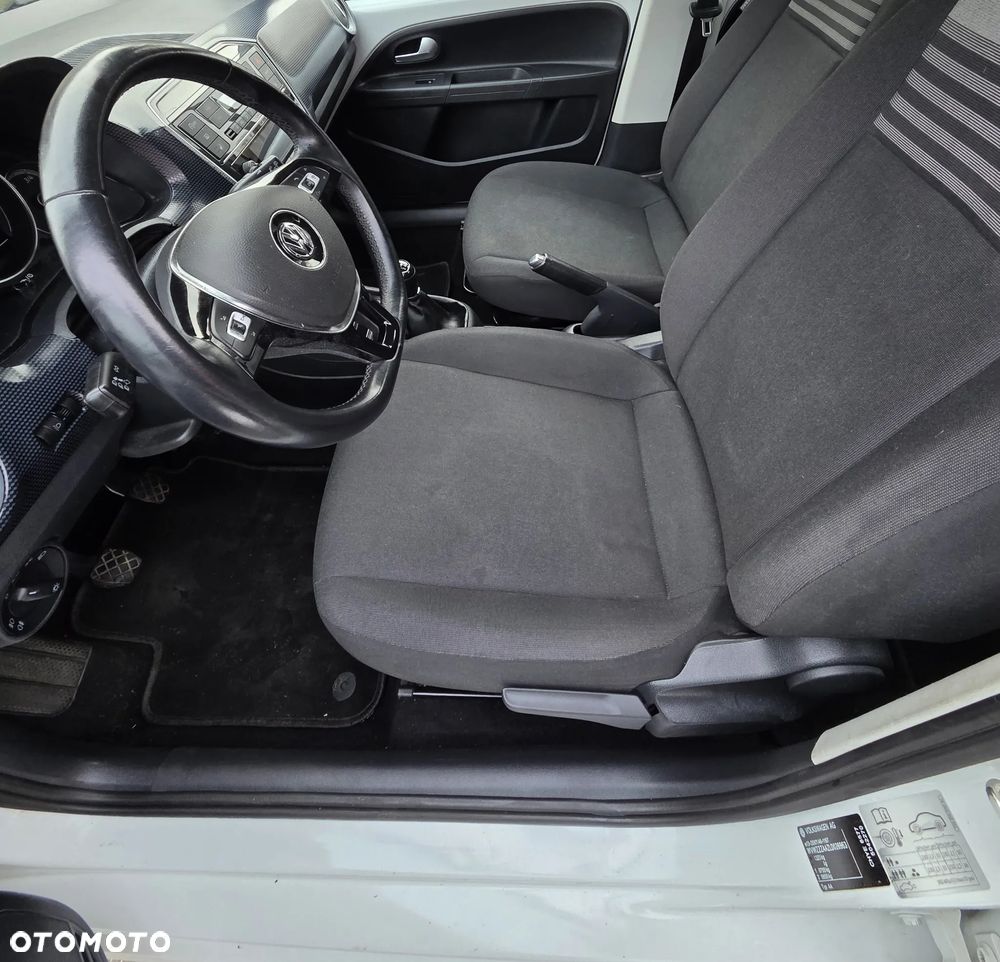 Volkswagen up! white style - 7