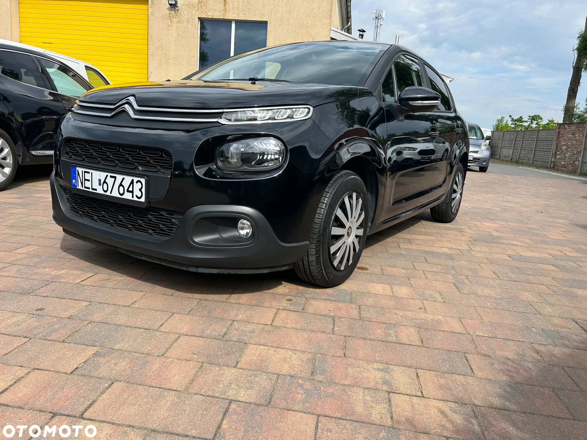 Citroën C3 Pure Tech 82 SHINE - 3