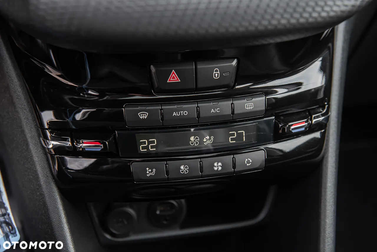 Peugeot 2008 - 22