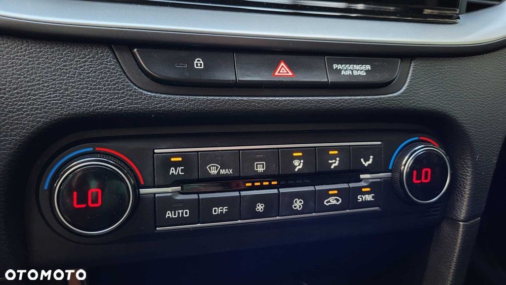 Kia XCeed 1.5 T-GDI M - 19