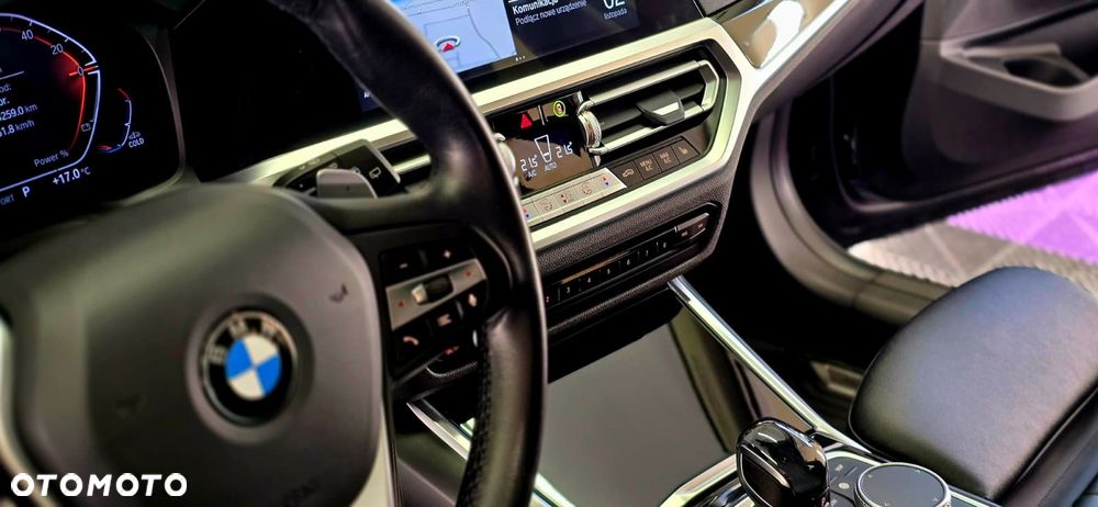 BMW Seria 3 330i Luxury Line - 12