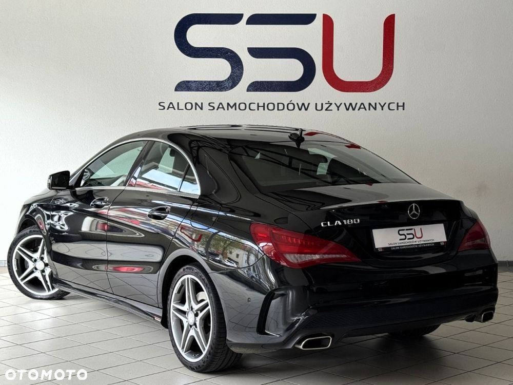 Mercedes-Benz CLA 180 AMG Line - 4