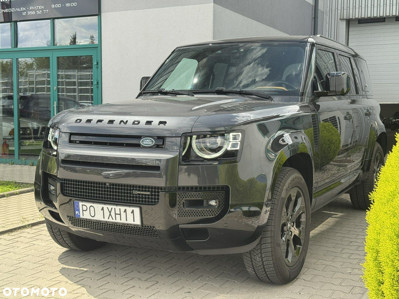 Land Rover Defender - 3