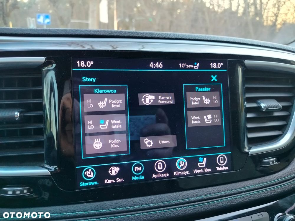 Chrysler Pacifica - 31