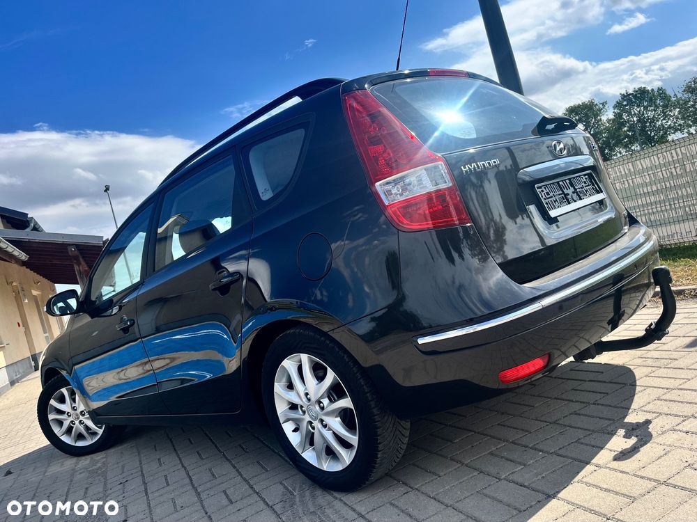 Hyundai i30 2.0 Premium - 2