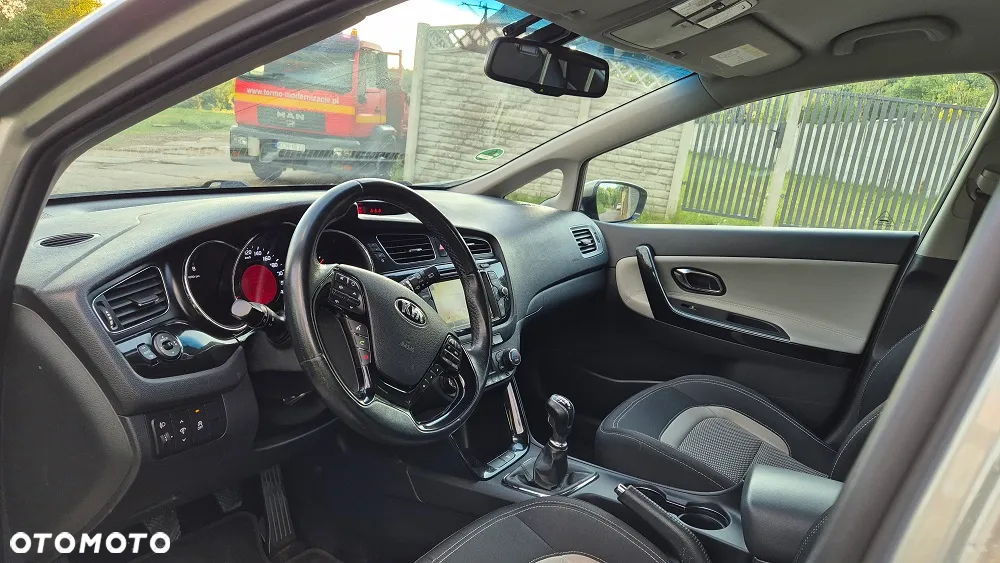 Kia Ceed 1.6 GDI ISG Spirit - 7