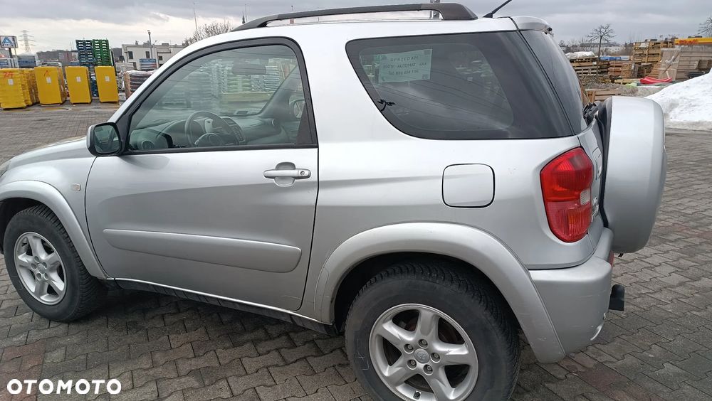 Toyota RAV4 - 8