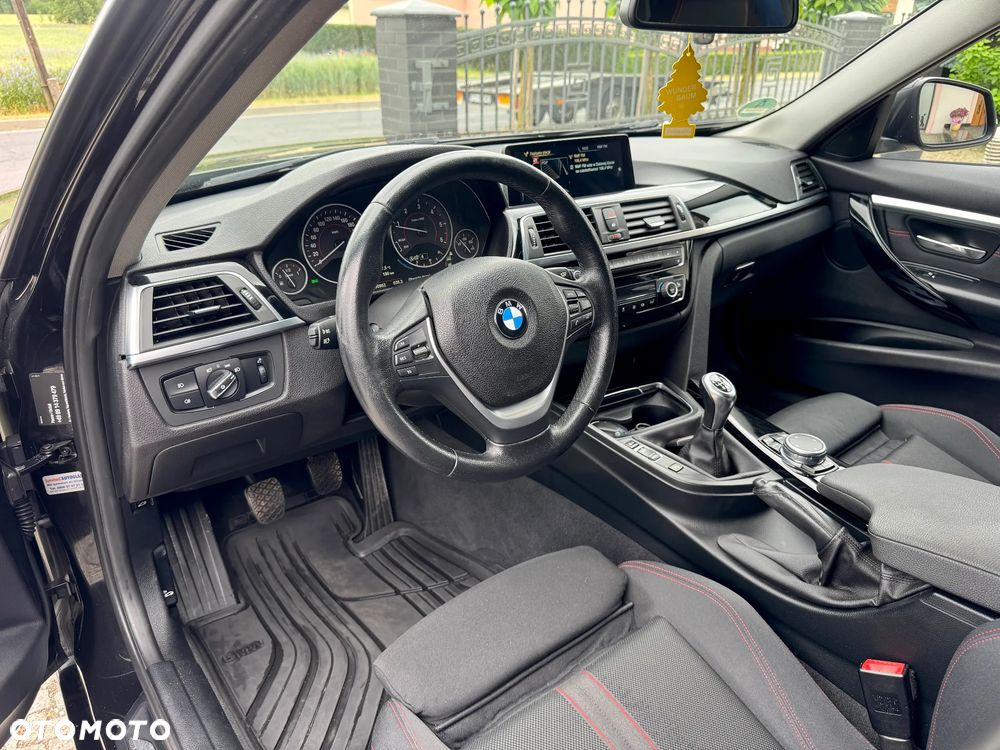 BMW Seria 3 320d xDrive Sport Line Shadow - 15