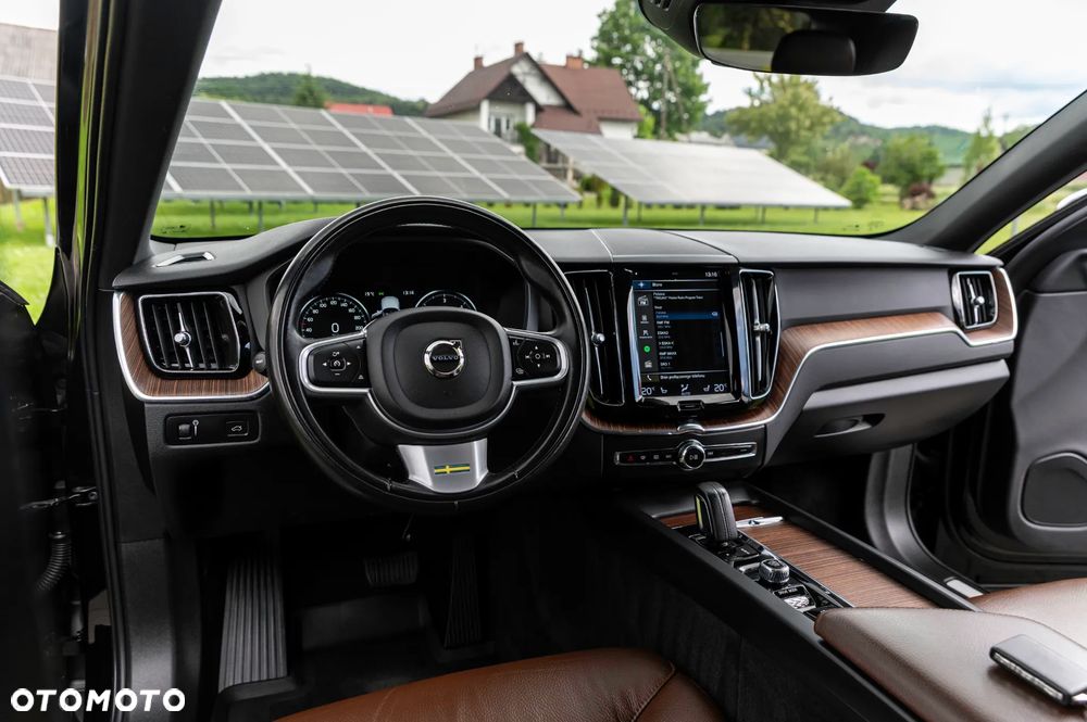 Volvo XC 60 B4 D Ultimate Dark - 35