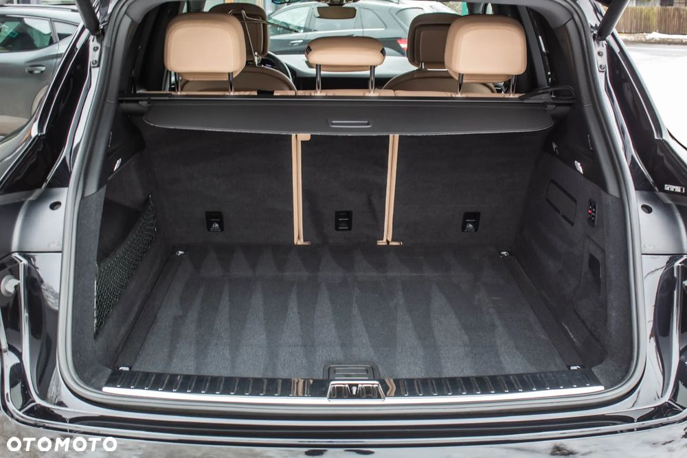Porsche Cayenne Standard - 21
