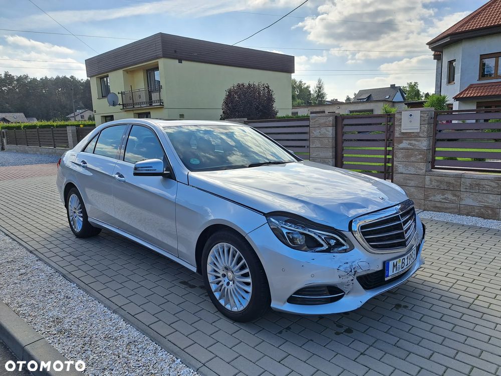 Mercedes-Benz Klasa E 250 7G-TRONIC - 2