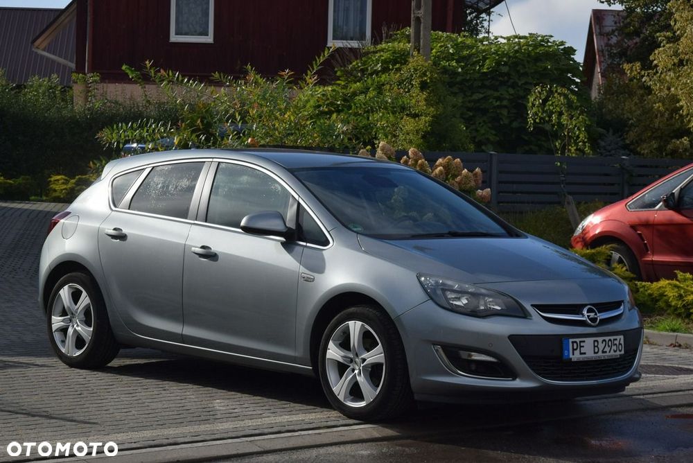 Opel Astra 1.4 Turbo Exklusiv