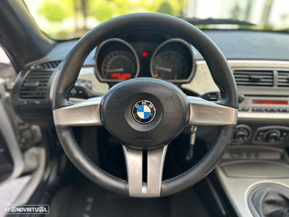 BMW Z4 2.2 - 7
