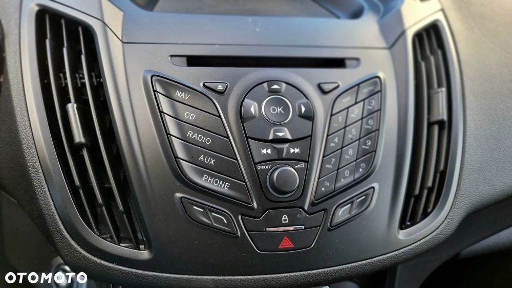 Ford Kuga 2.0 TDCi 4x4 Titanium - 33