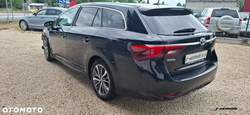 Toyota Avensis - 4