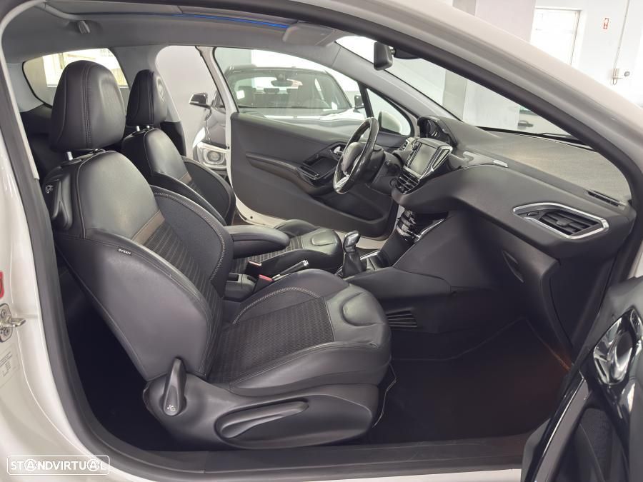 Peugeot 208 1.6 BlueHDi Allure - 6