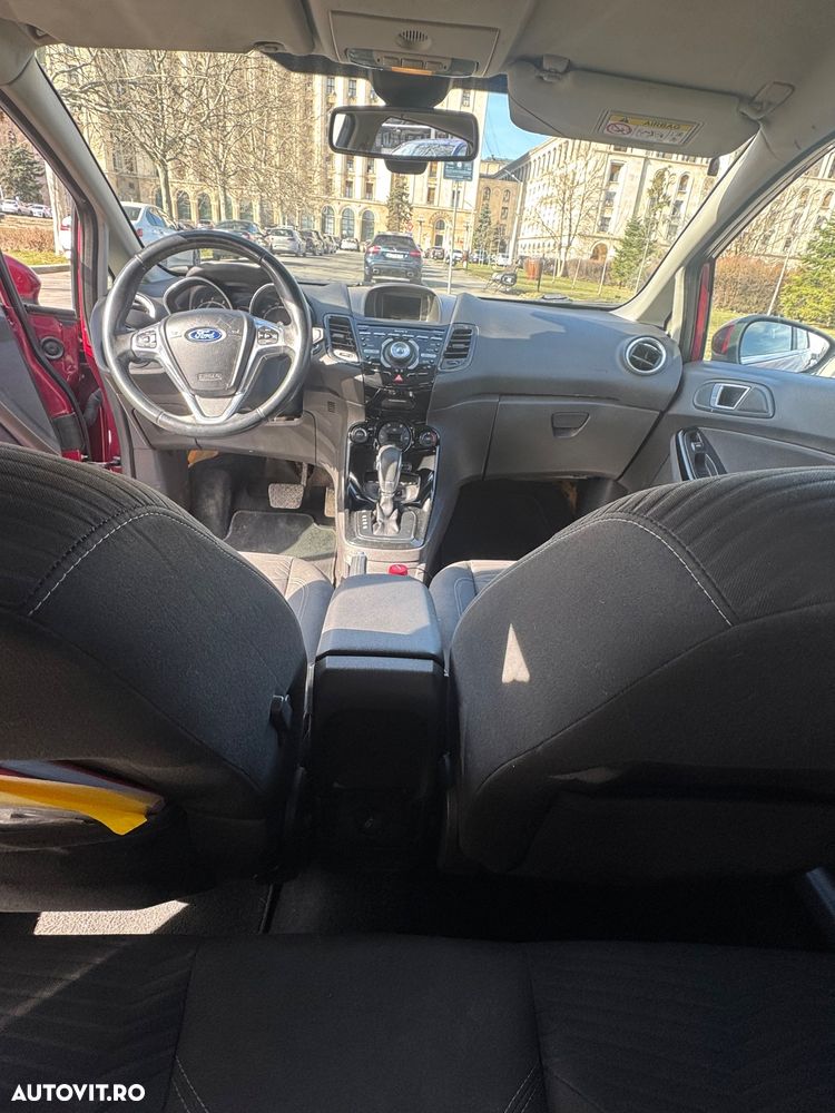 Ford Fiesta - 12