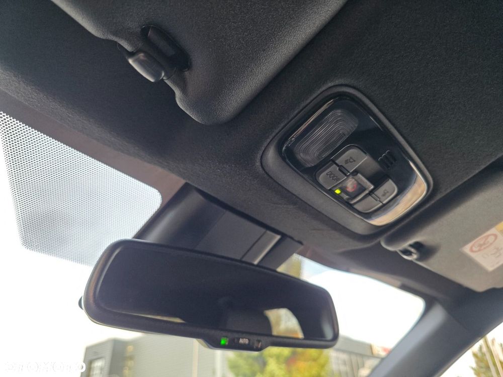 Toyota Yaris Cross Hybrid 1.5 Comfort - 23