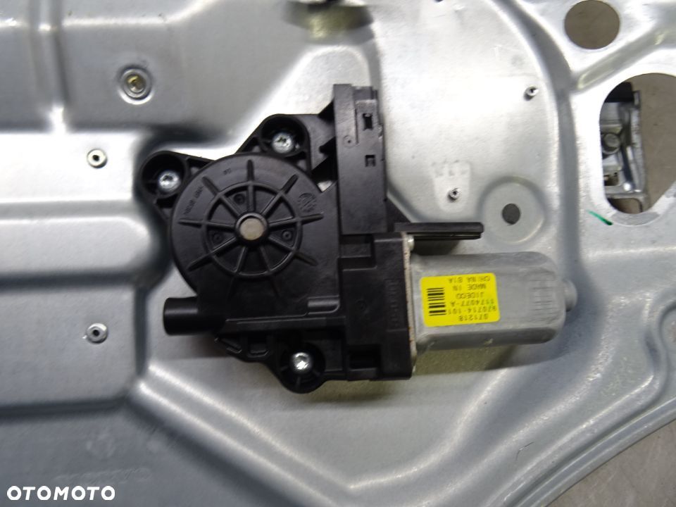 VOLVO V70 III 07-12 2.4D PODNOŚNIK SZYB PRAWY PRZÓD PRZEDNI - 5