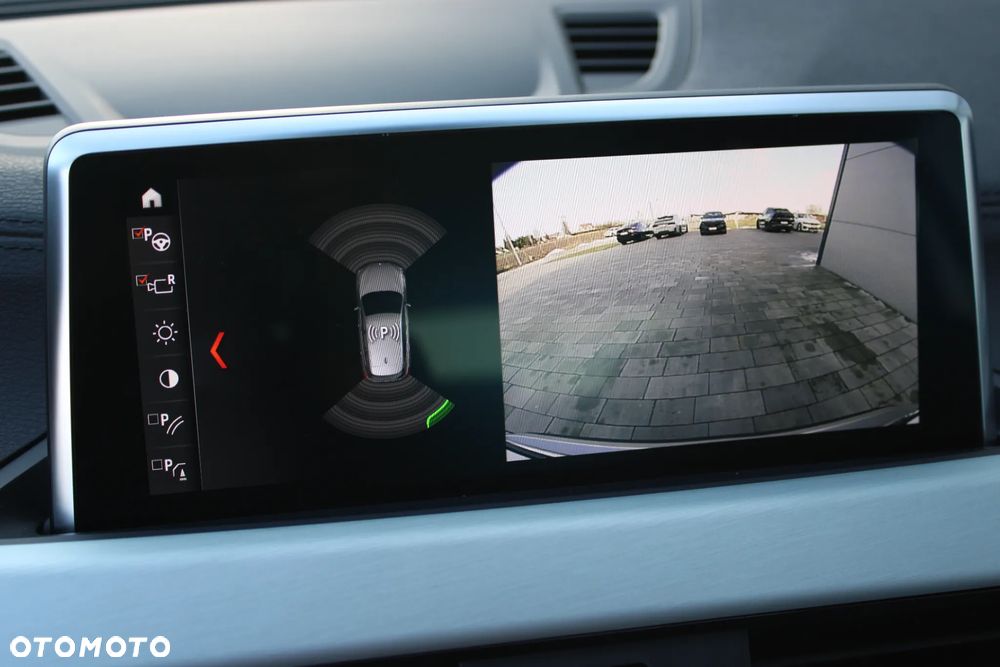 BMW X1 sDrive18i xLine - 23