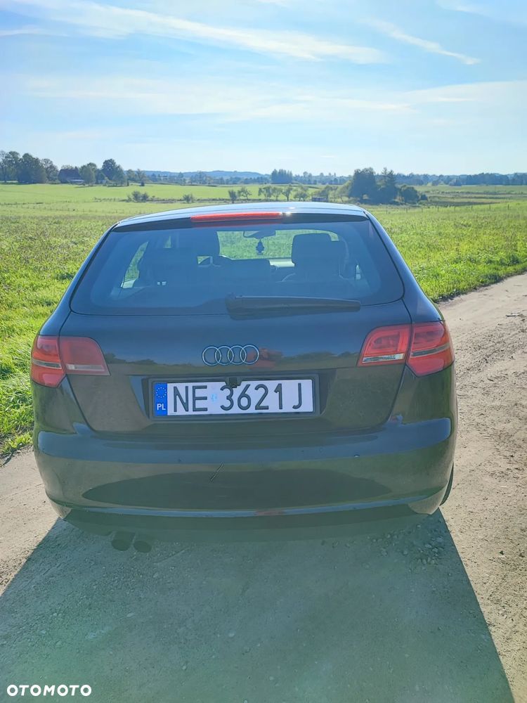 Audi A3 Sportback 2.0 TDI DPF Ambiente - 6