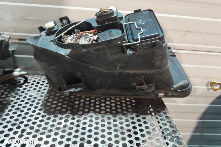 Far stanga Volkswagen VW Bora 1 [1998 - 2005] Variant wagon 1.6 16V M - 4