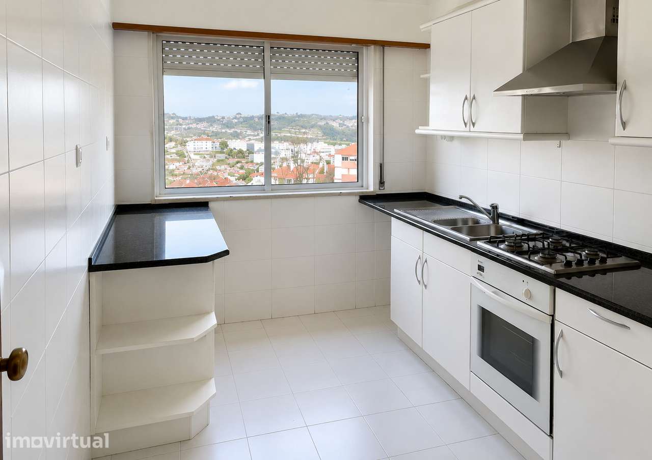 Apartamento T3 localizado em Odivelas (Bairro Codivel) - Grande imagem: 2/8