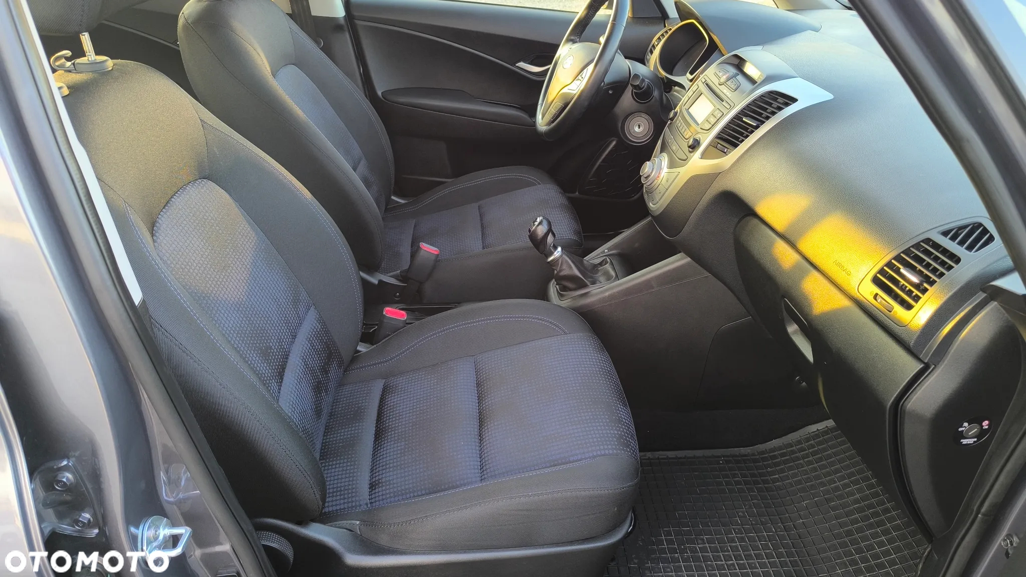 Hyundai ix20 1.4 blue Comfort - 23