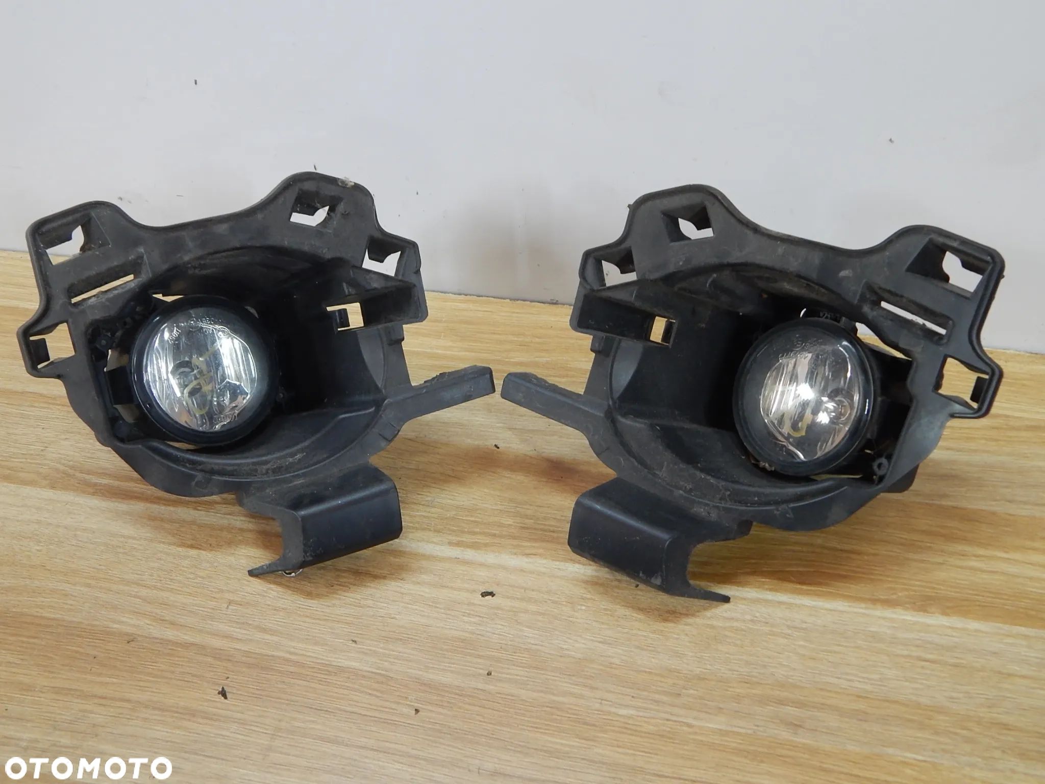 Lampa przeciwmgielna halogen stelaż mocowanie przód Renault Kadjar 15-18 Trafic III vivaro captur clio Łuków części - 1