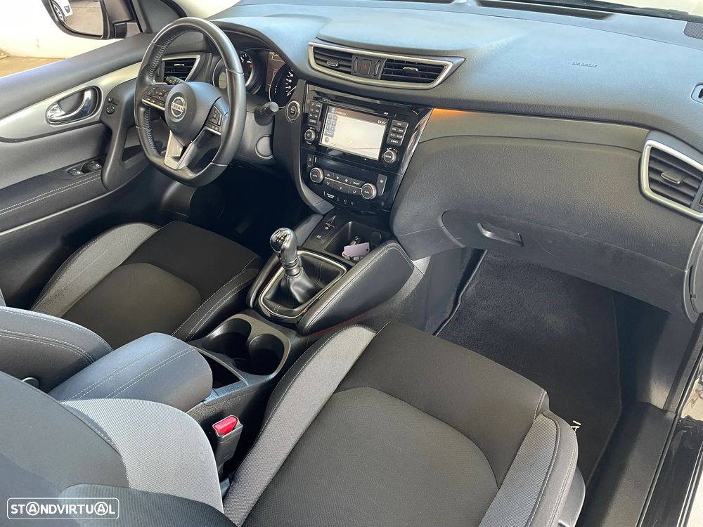 Nissan Qashqai 1.5 dCi N-Connecta - 24
