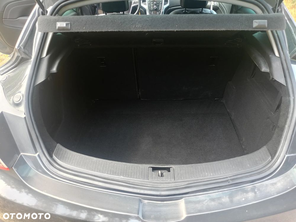 Opel Astra IV GTC 1.4 T Sport - 18
