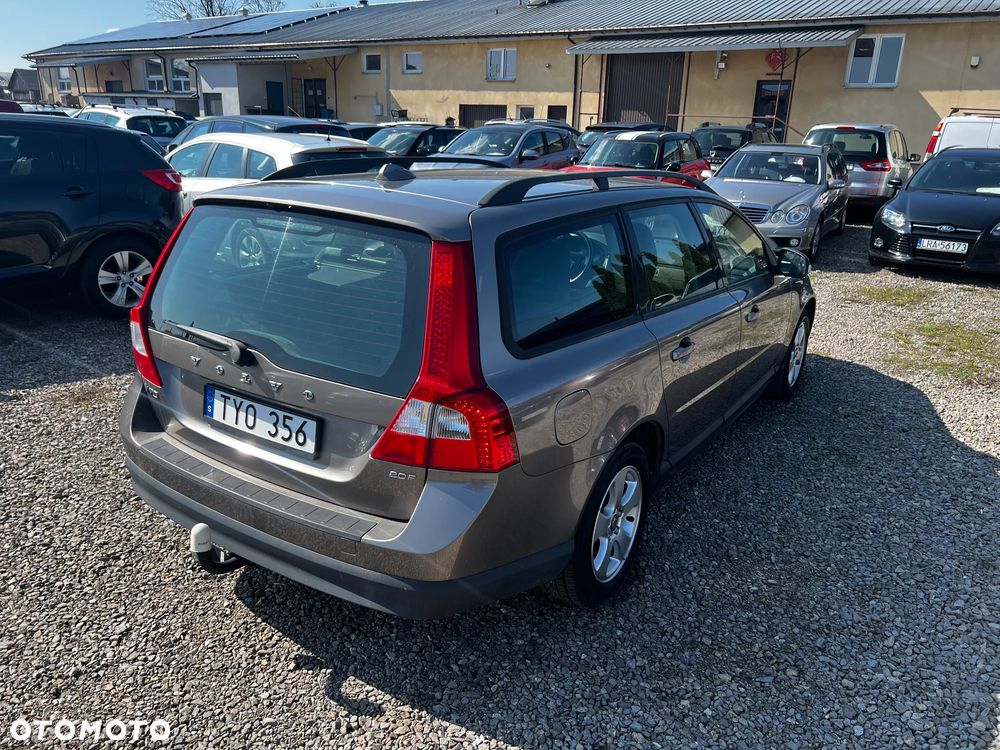 Volvo V70 2.0 Kinetic - 4