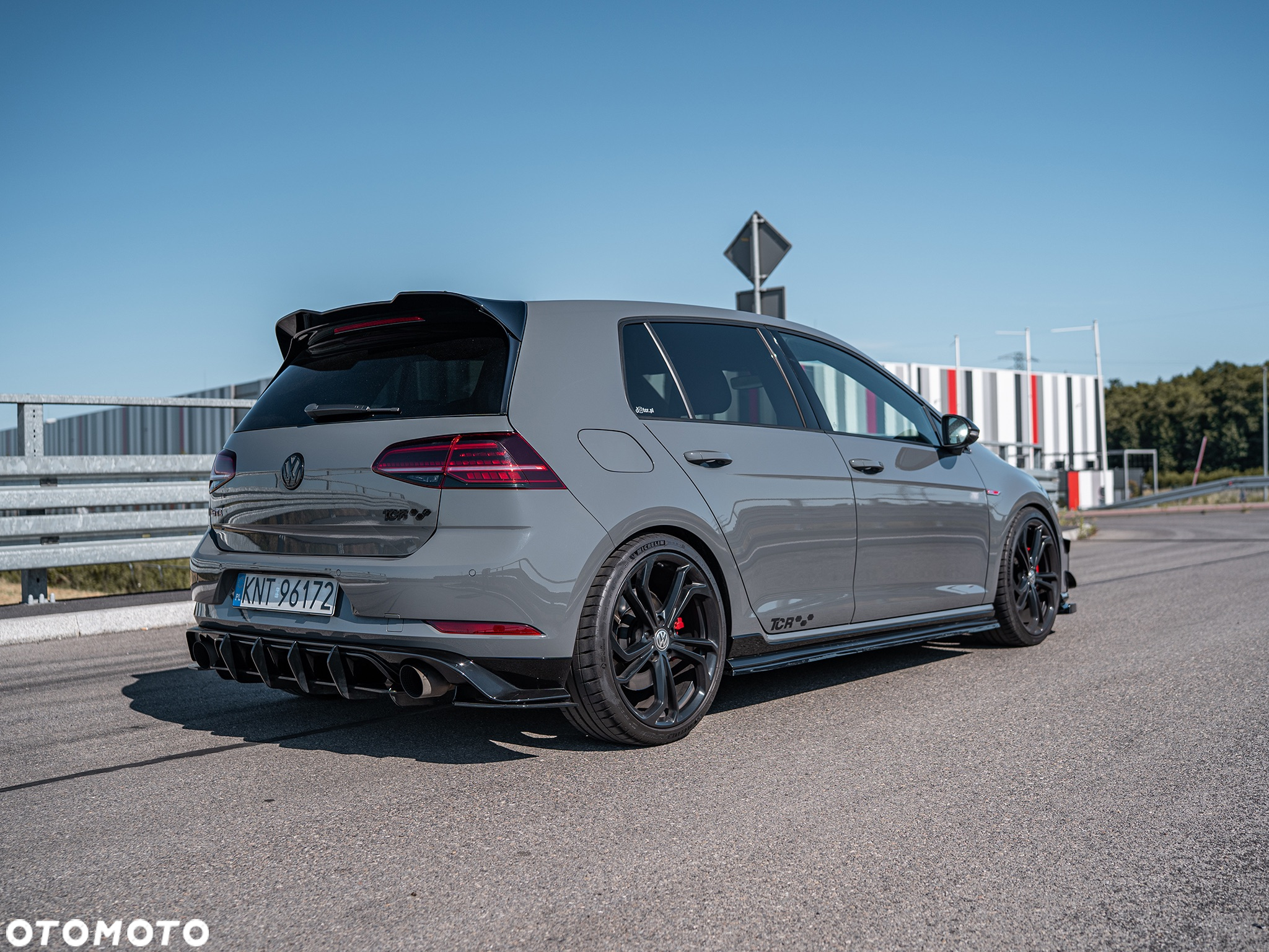 Volkswagen Golf VII 2.0 TSI GTI TCR DSG - 3