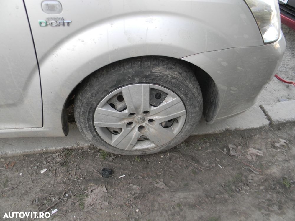 Dezmembrari  Toyota COROLLA verso  2004  > 2009 2.2 D-4D Motorina - 47