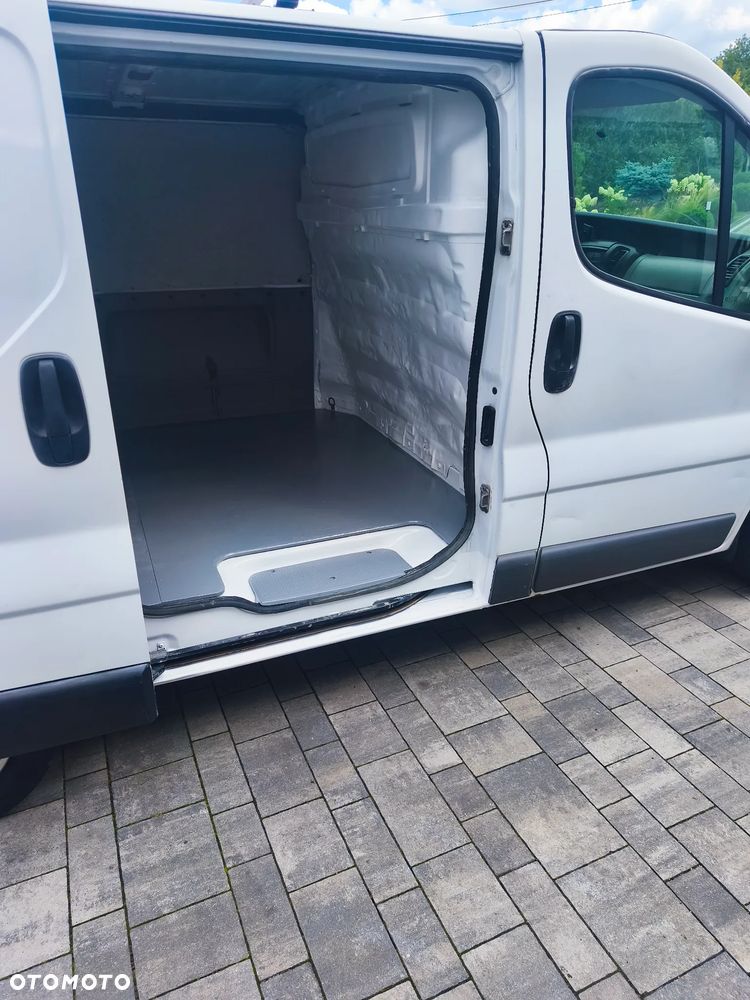 Renault Trafic - 11