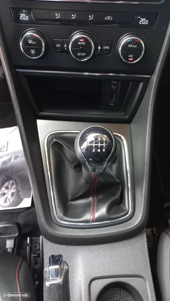 SEAT Leon 2.0 TDI DPF FR - 13