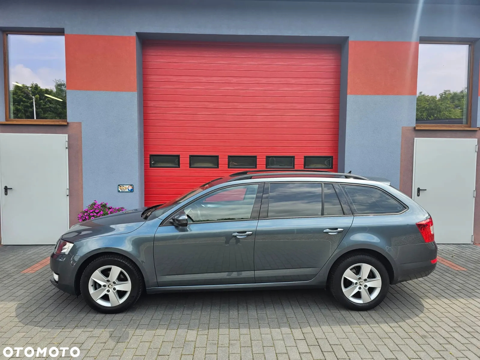 Skoda Octavia 1.6 TDI Ambition DSG - 8