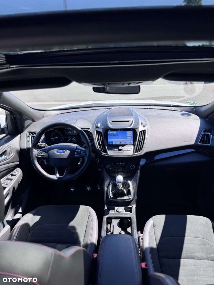 Ford Kuga - 34
