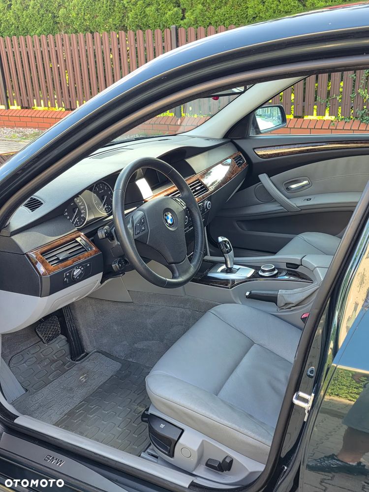 BMW Seria 5 530xi - 3