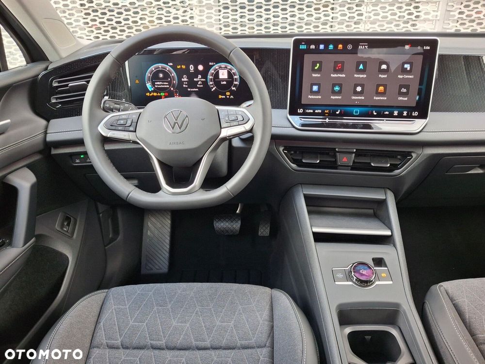 Volkswagen Tiguan - 23