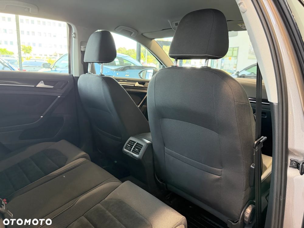 Volkswagen Golf 1.4 TSI BMT Comfortline - 19