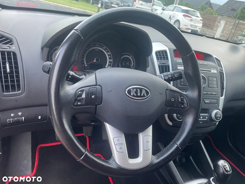 Kia Ceed 1.4 CVVT Spirit - 24