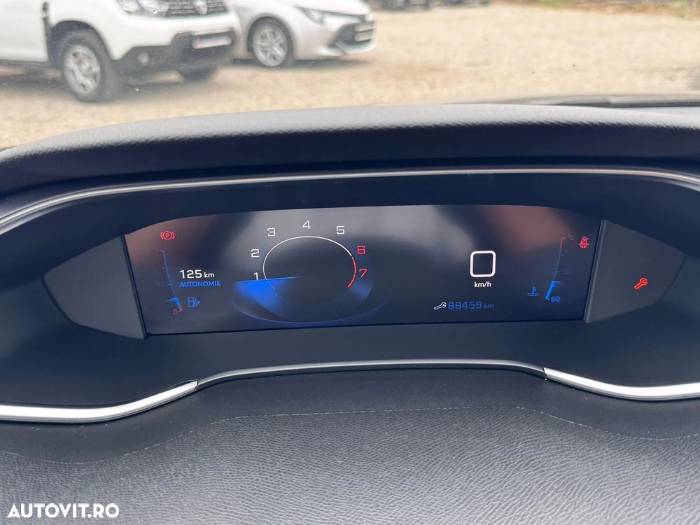 Peugeot 308 SW 1.2 L PureTech Turbo S&S Active - 26