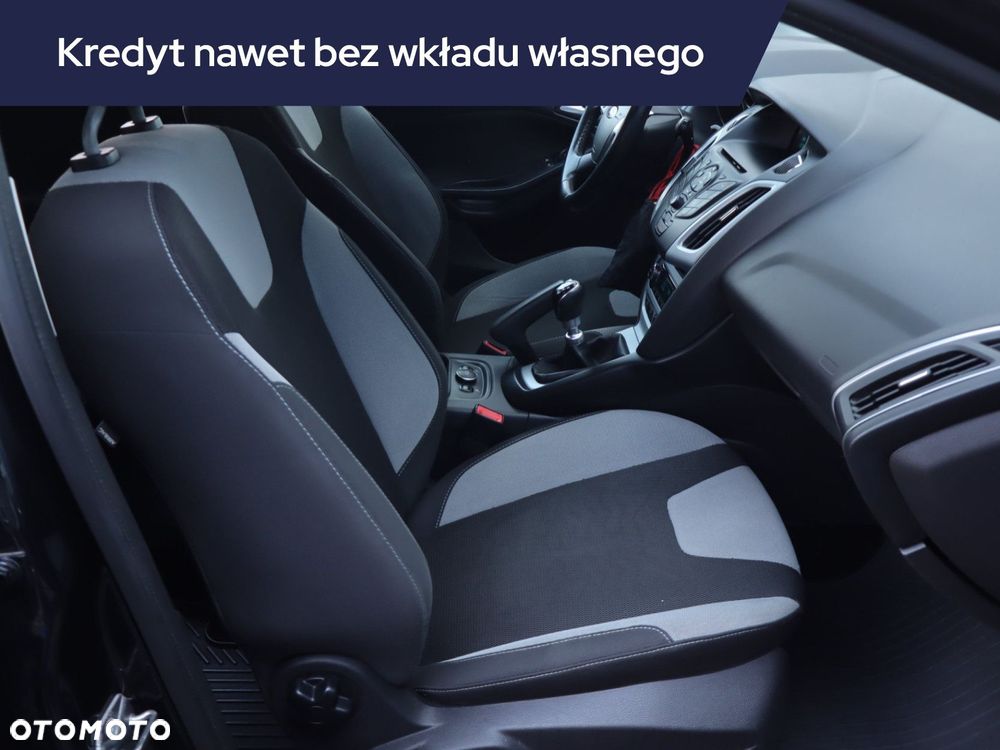 Ford Focus SW - 11