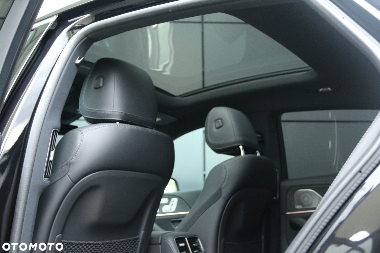 Mercedes-Benz GLE - 27