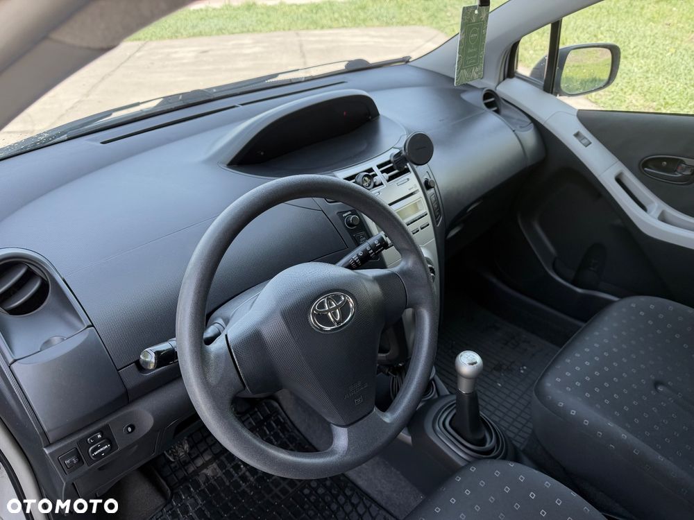 Toyota Yaris 1.3 Luna A/C - 7