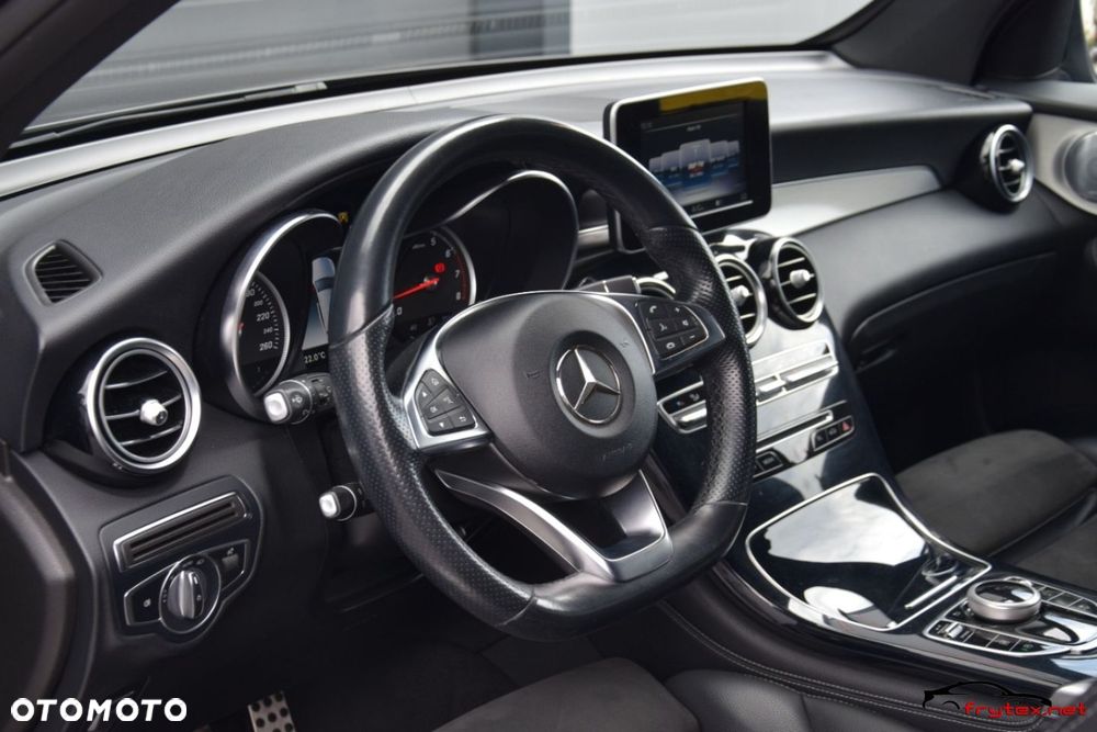 Mercedes-Benz GLC - 18