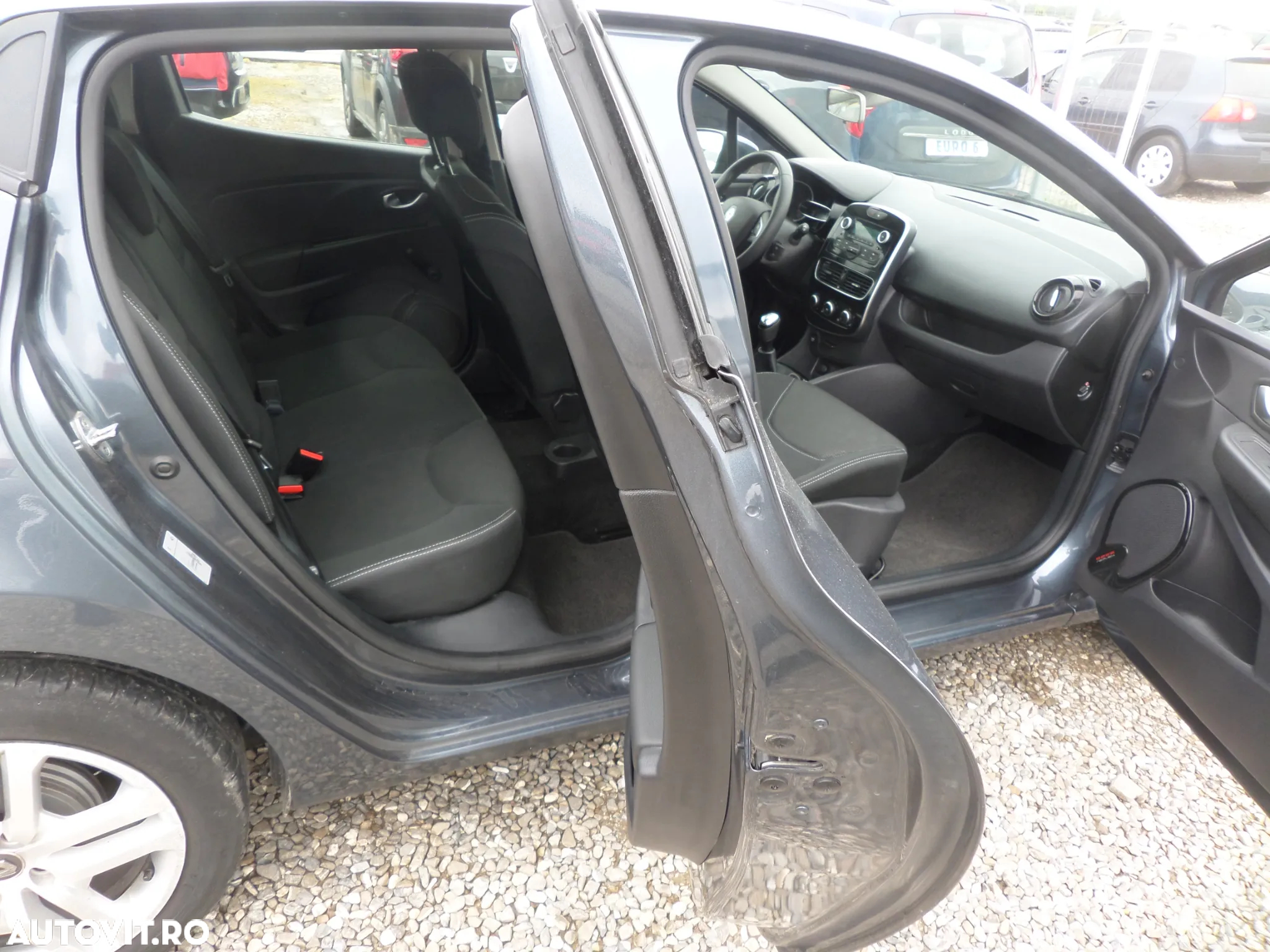 Renault Clio - 17