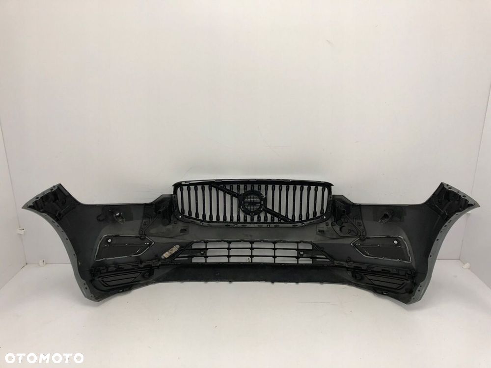 VOLVO XC60 II 2018 PRZED LIFT ZDERZAK PRZEDNI 4XPDC - 4